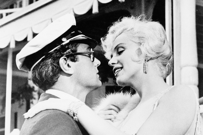 Tony Curtis és Marilyn Monroe Van, aki forrón szereti /Some Like It Hot, 1959/