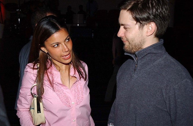 Rashida Jones & Tobey Maguire