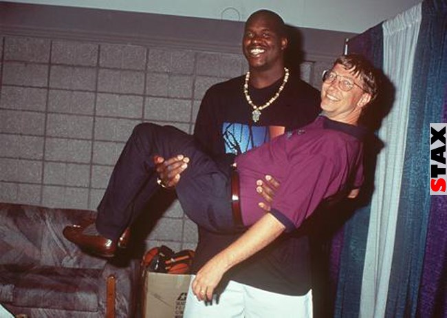 1) Shaquille O’neal és Bill Gates