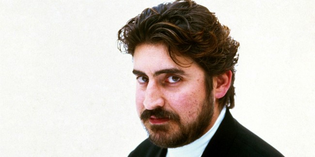 Alfred Molina