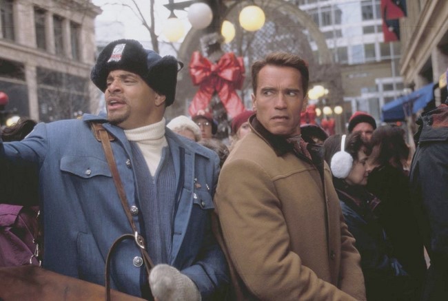 Hull a pelyhes /Jingle All the Way, 1996/