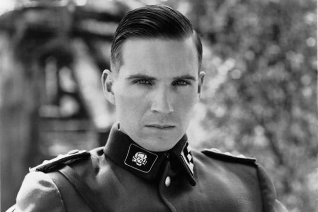 12. Ralph Fiennes, mint Amon Göth - Schindler listája (1993)