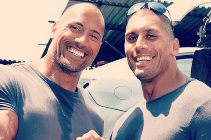 (3) Dwayne Johnson és Tanoai Reed (Rohanás)