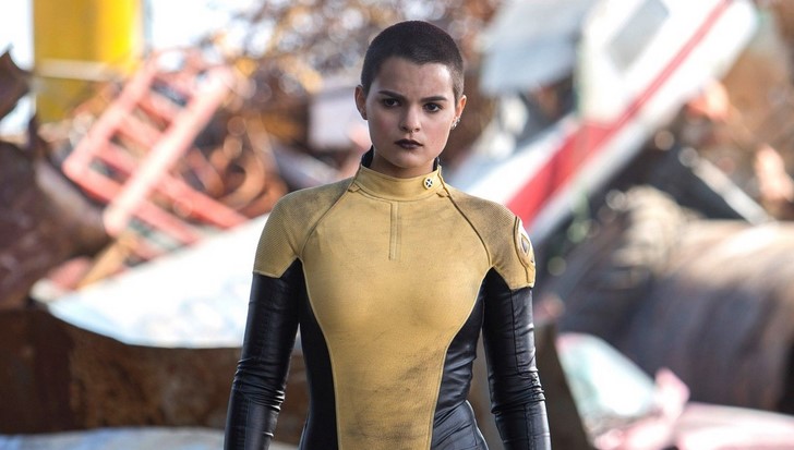 4) Brianna Hildebrand - Negaszonikus Tini Torpedó