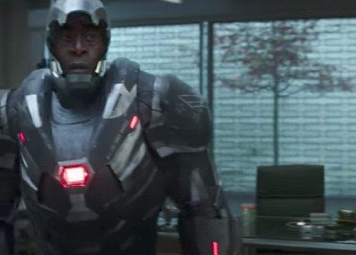 10) James "Rhodey" Rhodes ezredes / Hadigép - Don Cheadle