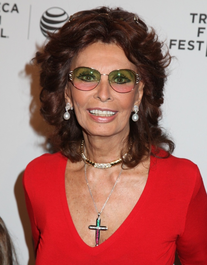 10) Sophia Loren — Sofia Villani Scicolone